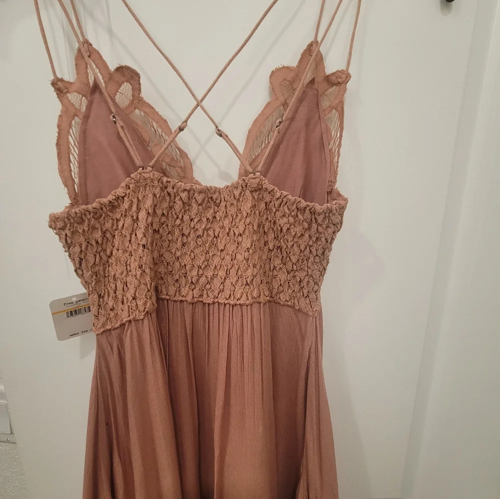 Dress - Picture 2 of 4